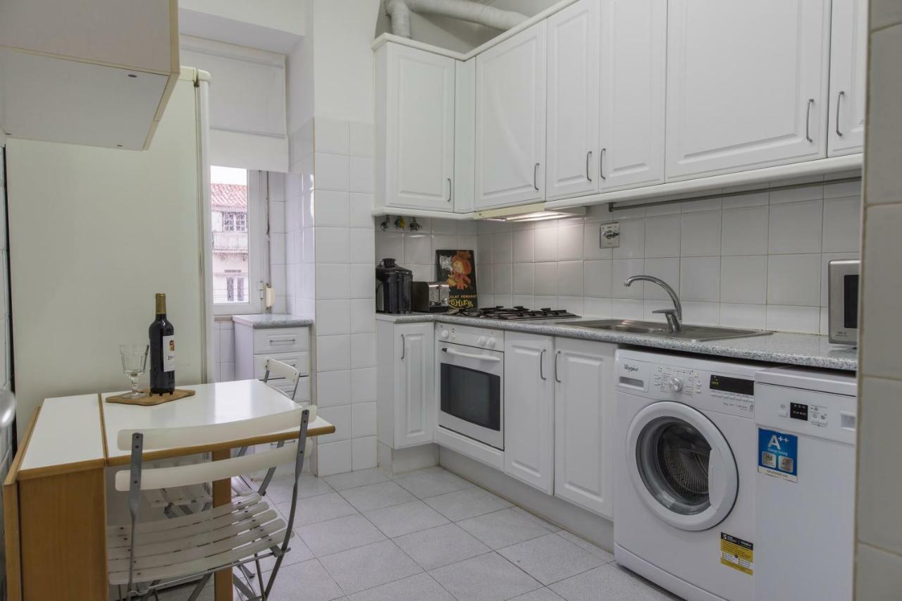 Charming Chiado 2Bedr W/Balcony And View Appartement Lissabon Buitenkant foto