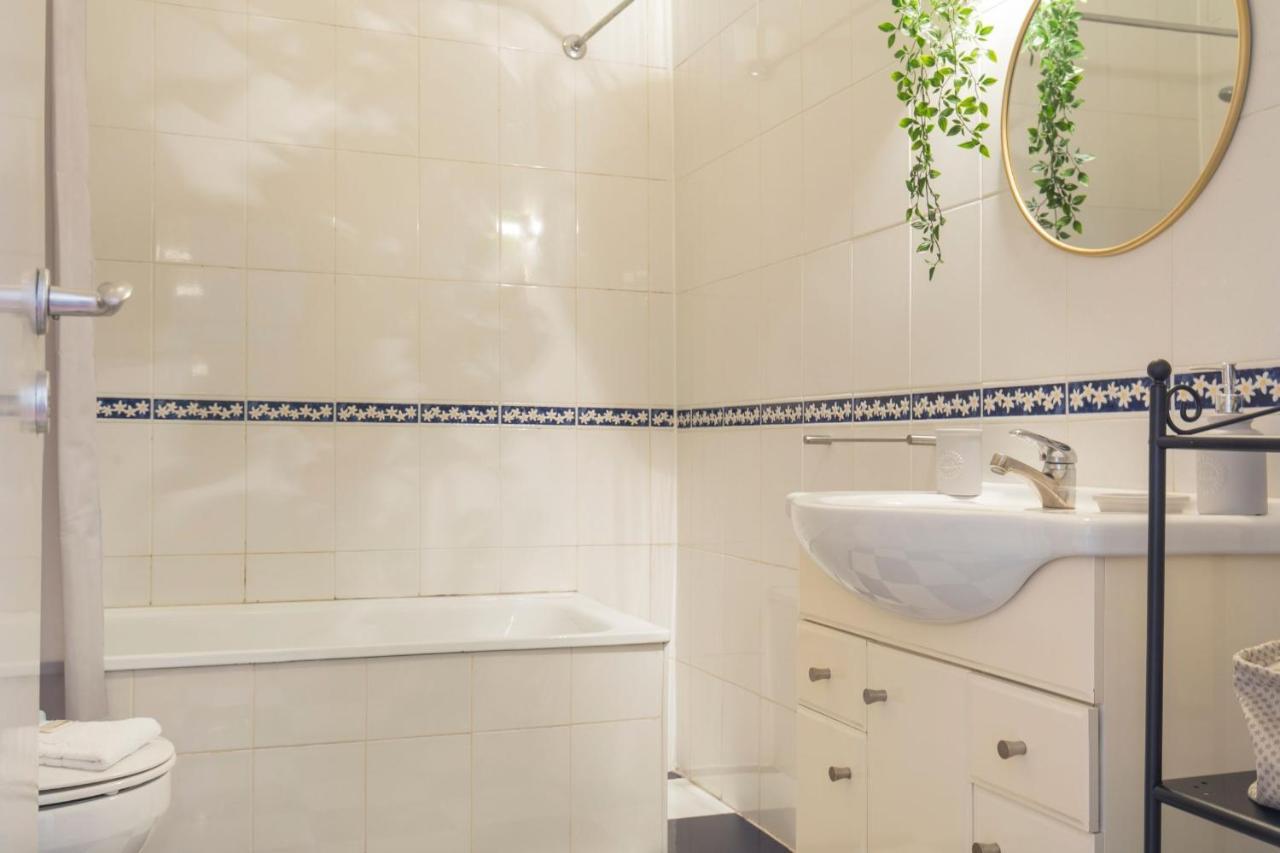 Charming Chiado 2Bedr W/Balcony And View Appartement Lissabon Buitenkant foto